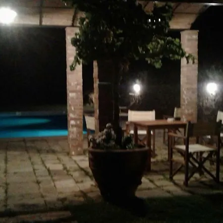 Podere La Fausta Lantgård
